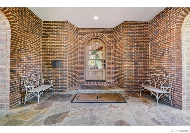 Photo 3 of Mansion for sale at 211 S Cherry St, Denver, CO 80246 | MLS# IR1069182 | Listing updated on 2026-10-04