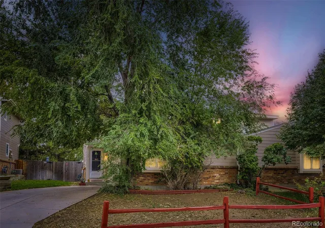 Photo 3 of Single family home for sale at 12566 Eudora St, Thornton, CO 80241 | MLS# 7355807 | Listing updated on 2026-10-02