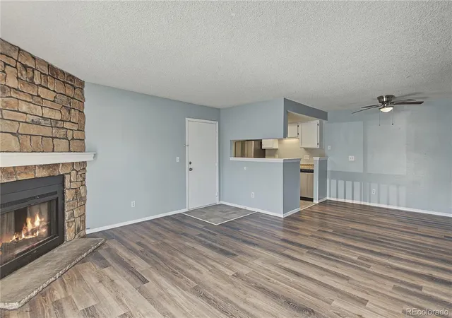 Listing Photo 4 - Condo for sale in building located at 18105 E Ohio Ave, Aurora, CO 80017 - Unit #104