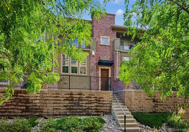 Photo 2 of Townhouse for sale at 1124 Rockhurst Dr #D, Highlands Ranch, CO 80129 | MLS# 4142169 | Listing updated on 2026-09-23