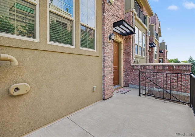 Photo 3 of Townhouse for sale at 1124 Rockhurst Dr #D, Highlands Ranch, CO 80129 | MLS# 4142169 | Listing updated on 2026-09-23