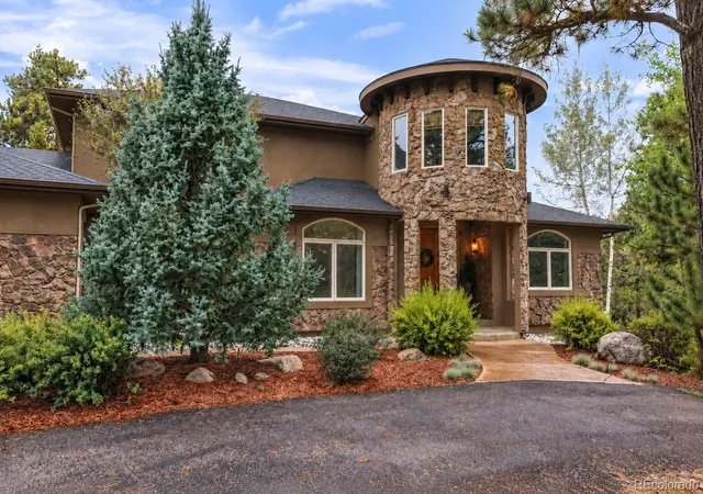 Single family home for sale at 18030 Bankhurst Ct, Monument, CO 80132 | MLS# 7979856