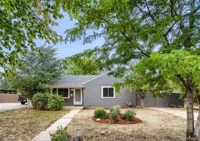 Photo 2 of Single family home for sale at 755 Newark St, Aurora, CO 80010 | MLS# 2920467 | Listing updated on 2026-10-10