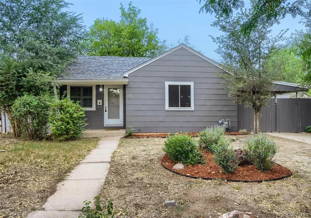 Photo 3 of Single family home for sale at 755 Newark St, Aurora, CO 80010 | MLS# 2920467 | Listing updated on 2026-10-10