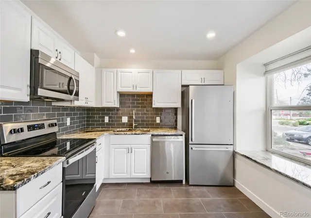 Photo 4 of Townhouse for sale at 11669 Pearl St, Northglenn, CO 80233 | MLS# 8608071 | Listing updated on 2026-09-26