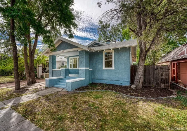 Photo 1 of Single family home for sale at 209 E Washington St, Colorado Springs, CO 80907 | MLS# 6013599 | Listing updated on 2026-09-22