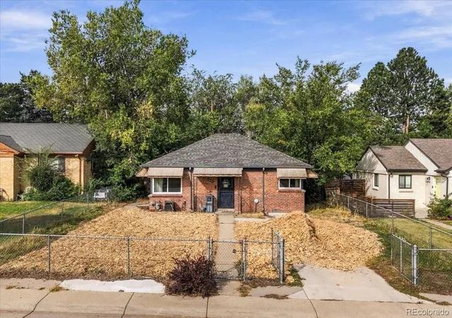 Photo 2 of Single family home for sale at 3025 N Adams St, Denver, CO 80205 | MLS# 2365626 | Listing updated on 2026-09-28