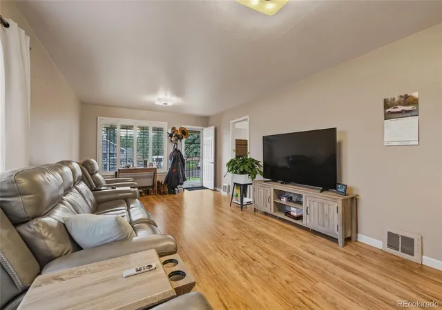 Photo 3 of Single family home for sale at 960 6th Street, Limon, CO 80828 | MLS# 5610362 | Listing updated on 2026-10-02