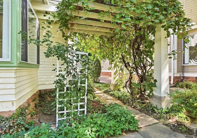 Photo 1 of Single family home for sale at 418 Pratt St, Longmont, CO 80501 | MLS# IR1069194 | Listing updated on 2026-09-23