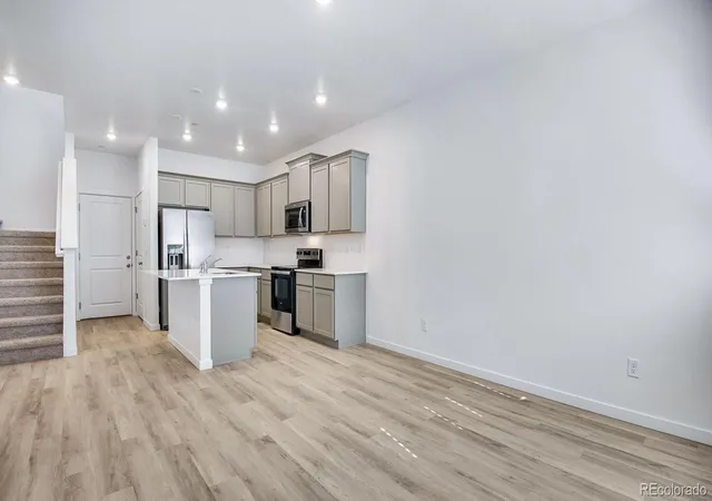 Photo 2 of Single family home for sale at 9865 Bahama St, Commerce City, CO 80022 | MLS# 8011947 | Listing updated on 2026-09-23