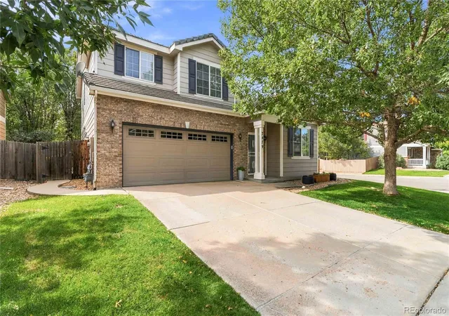 Photo 2 of Single family home for sale at 7479 S Norfolk St, Aurora, CO 80016 | MLS# 5094492 | Listing updated on 2026-10-09