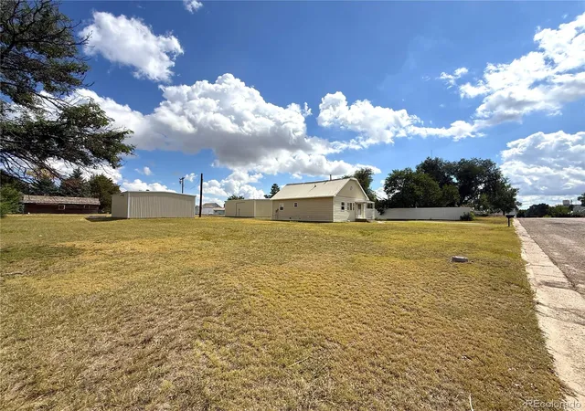Photo 3 of Single family home for sale at 716 Pawnee Ave, Flagler, CO 80815 | MLS# 7093741 | Listing updated on 2026-09-23
