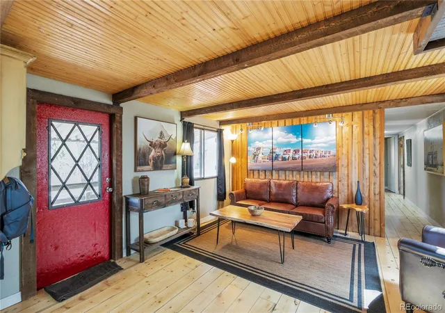 Photo 2 of Single family home for sale at 957 Arapahoe Dr, Florissant, CO 80816 | MLS# 7248202 | Listing updated on 2026-09-22