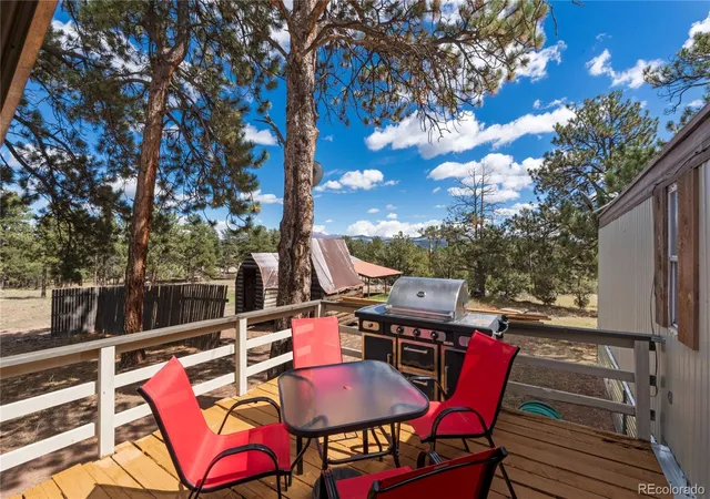 Photo 4 of Single family home for sale at 957 Arapahoe Dr, Florissant, CO 80816 | MLS# 7248202 | Listing updated on 2026-09-22