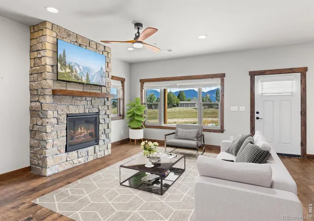 Photo 3 of Townhouse for sale at 1709 Continental Peaks Cir, Estes Park, CO 80517 | MLS# IR1069207 | Listing updated on 2026-09-25