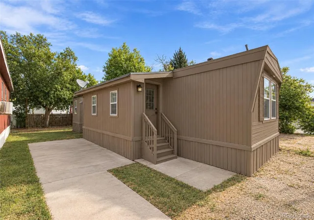 Photo 2 of Manufactured home for sale at 10910 Turner Blvd, Longmont, CO 80504 | MLS# 8328845 | Listing updated on 2026-10-02