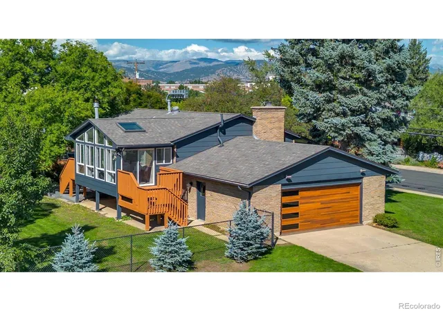 Photo 1 of Single family home for sale at 5140 Sioux Dr, Boulder, CO 80303 | MLS# IR1069213 | Listing updated on 2026-09-25