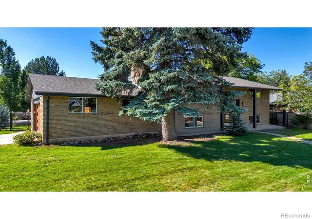 Photo 2 of Single family home for sale at 5140 Sioux Dr, Boulder, CO 80303 | MLS# IR1069213 | Listing updated on 2026-09-25