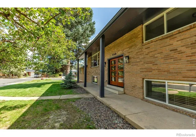 Photo 3 of Single family home for sale at 5140 Sioux Dr, Boulder, CO 80303 | MLS# IR1069213 | Listing updated on 2026-09-25