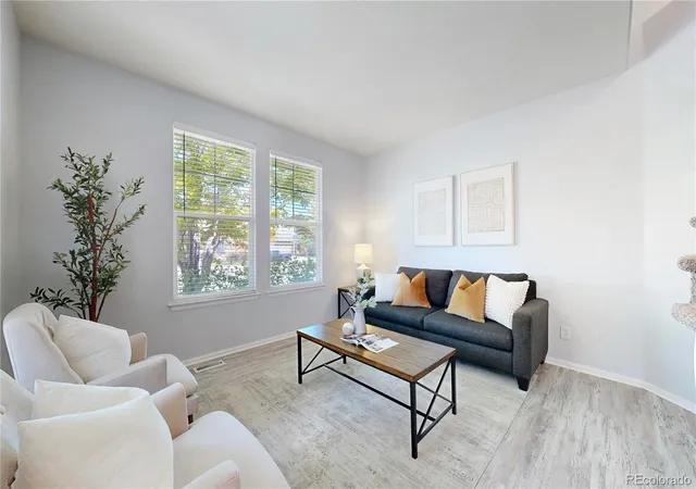 Photo 3 of Single family home for sale at 10673 Cedarcrest Cir, Highlands Ranch, CO 80130 | MLS# 8174221 | Listing updated on 2026-10-05