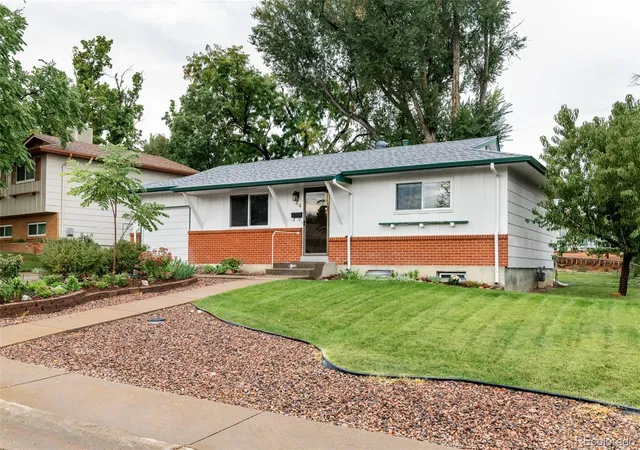 Photo 2 of Single family home for sale at 44 Glenmore Rd, Pueblo, CO 81001 | MLS# 5939124 | Listing updated on 2026-10-07