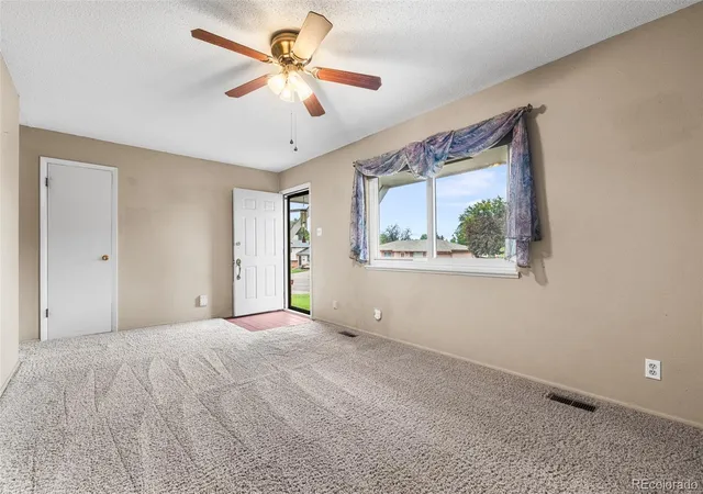 Photo 3 of Single family home for sale at 44 Glenmore Rd, Pueblo, CO 81001 | MLS# 5939124 | Listing updated on 2026-10-07