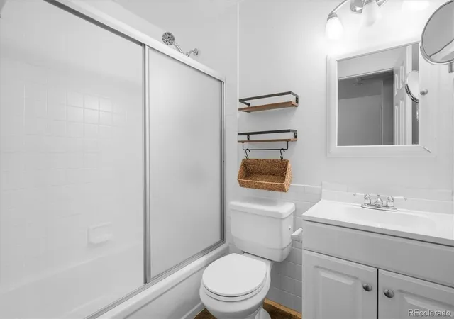 Photo 4 of Townhouse for sale at 7700 W Glasgow Pl #9A, Littleton, CO 80128 | MLS# 2402184 | Listing updated on 2026-09-24