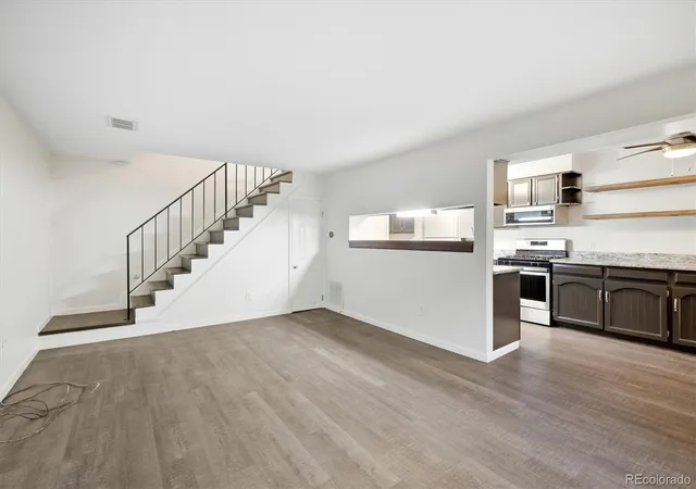 Photo 2 of Townhouse for sale at 7700 W Glasgow Pl #9A, Littleton, CO 80128 | MLS# 2402184 | Listing updated on 2026-09-24