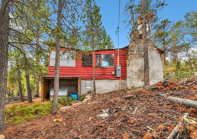 Photo 3 of Single family home for sale at 20 Outlook Dr, Golden, CO 80403 | MLS# 5744844 | Listing updated on 2026-09-23