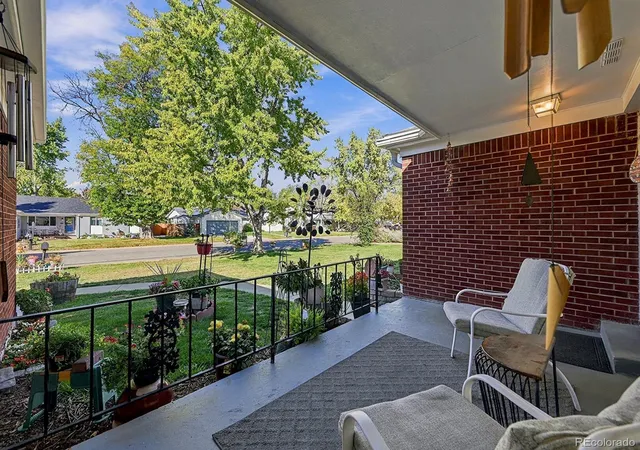 Photo 4 of Single family home for sale at 6756 S Franklin St, Centennial, CO 80122 | MLS# 5439163 | Listing updated on 2026-10-24