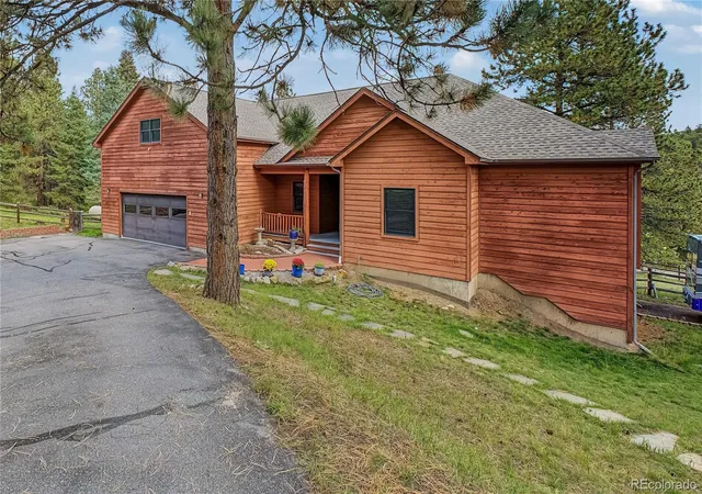 Photo 2 of Single family home for sale at 28465 Cragmont Dr, Evergreen, CO 80439 | MLS# 1760497 | Listing updated on 2026-10-01