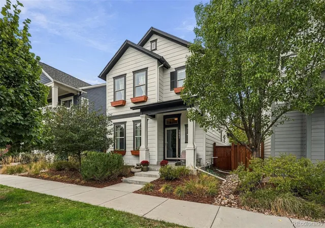 Photo 2 of Single family home for sale at 5047 Akron St, Denver, CO 80238 | MLS# 3912376 | Listing updated on 2026-10-08