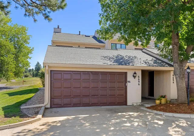 Photo 2 of Townhouse for sale at 6696 Pinewood Dr, Parker, CO 80134 | MLS# 9905286 | Listing updated on 2026-09-30