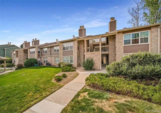 Photo 4 of Condo for sale at 2670 E Otero Pl #12, Centennial, CO 80122 | MLS# 4825939 | Listing updated on 2026-10-05