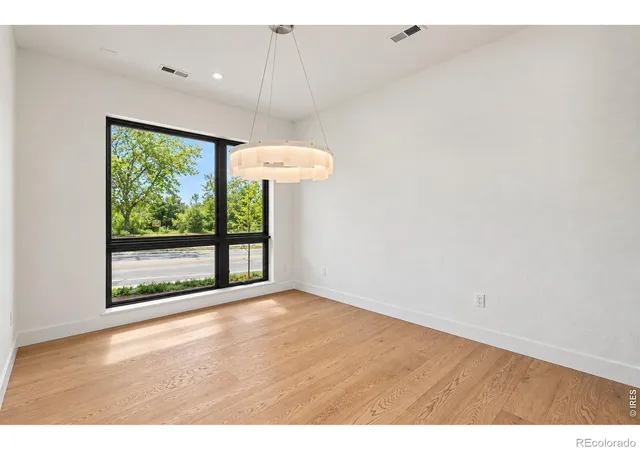 Photo 4 of Townhouse for sale at 1160 Violet Ave, Boulder, CO 80304 | MLS# IR1069220 | Listing updated on 2026-09-24