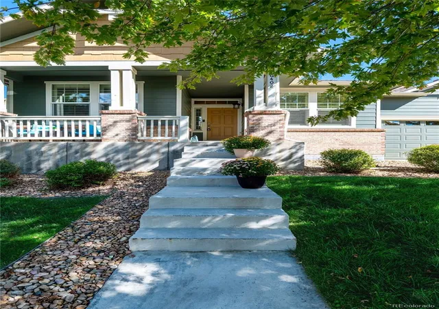 Photo 2 of Single family home for sale at 6402 S Irvington Way, Aurora, CO 80016 | MLS# 2557046 | Listing updated on 2026-09-24