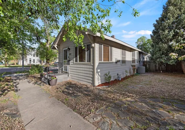 Photo 1 of Single family home for sale at 229 E Washington St, Colorado Springs, CO 80907 | MLS# 6012196 | Listing updated on 2026-09-23