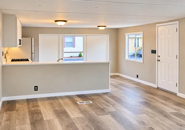Photo 2 of Manufactured home for sale at 517 E Trilby Rd, Fort Collins, CO 80525 | MLS# 5216382 | Listing updated on 2026-09-24