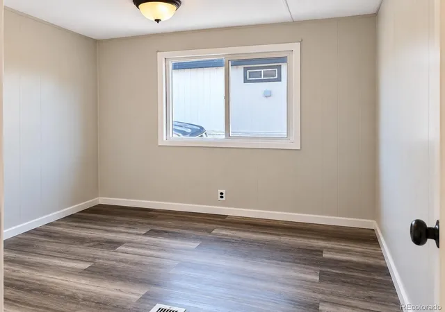 Photo 3 of Manufactured home for sale at 517 E Trilby Rd, Fort Collins, CO 80525 | MLS# 5216382 | Listing updated on 2026-09-24
