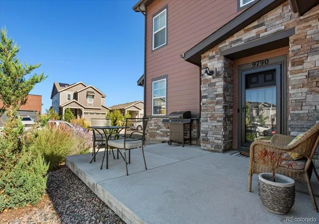 Photo 4 of Townhouse for sale at 9790 Mount Kataka Point, Littleton, CO 80125 | MLS# 4757792 | Listing updated on 2026-10-08