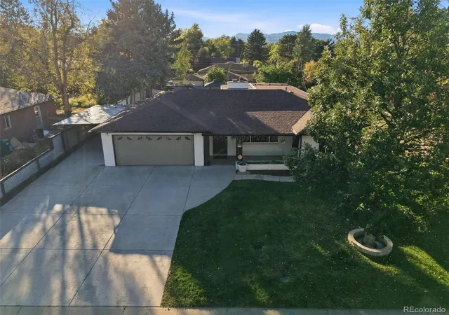 Photo 2 of Single family home for sale at 4145 Ammons St, Wheat Ridge, CO 80033 | MLS# 2190794 | Listing updated on 2026-10-07