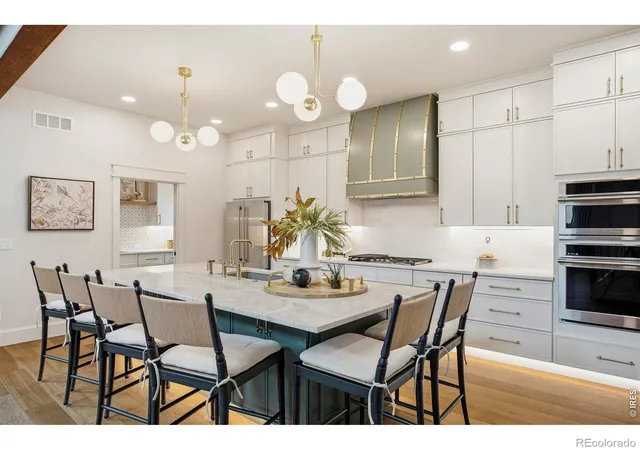 Photo 4 of Single family home for sale at 1617 Person Ct, Fort Collins, CO 80525 | MLS# IR1069230 | Listing updated on 2026-09-28