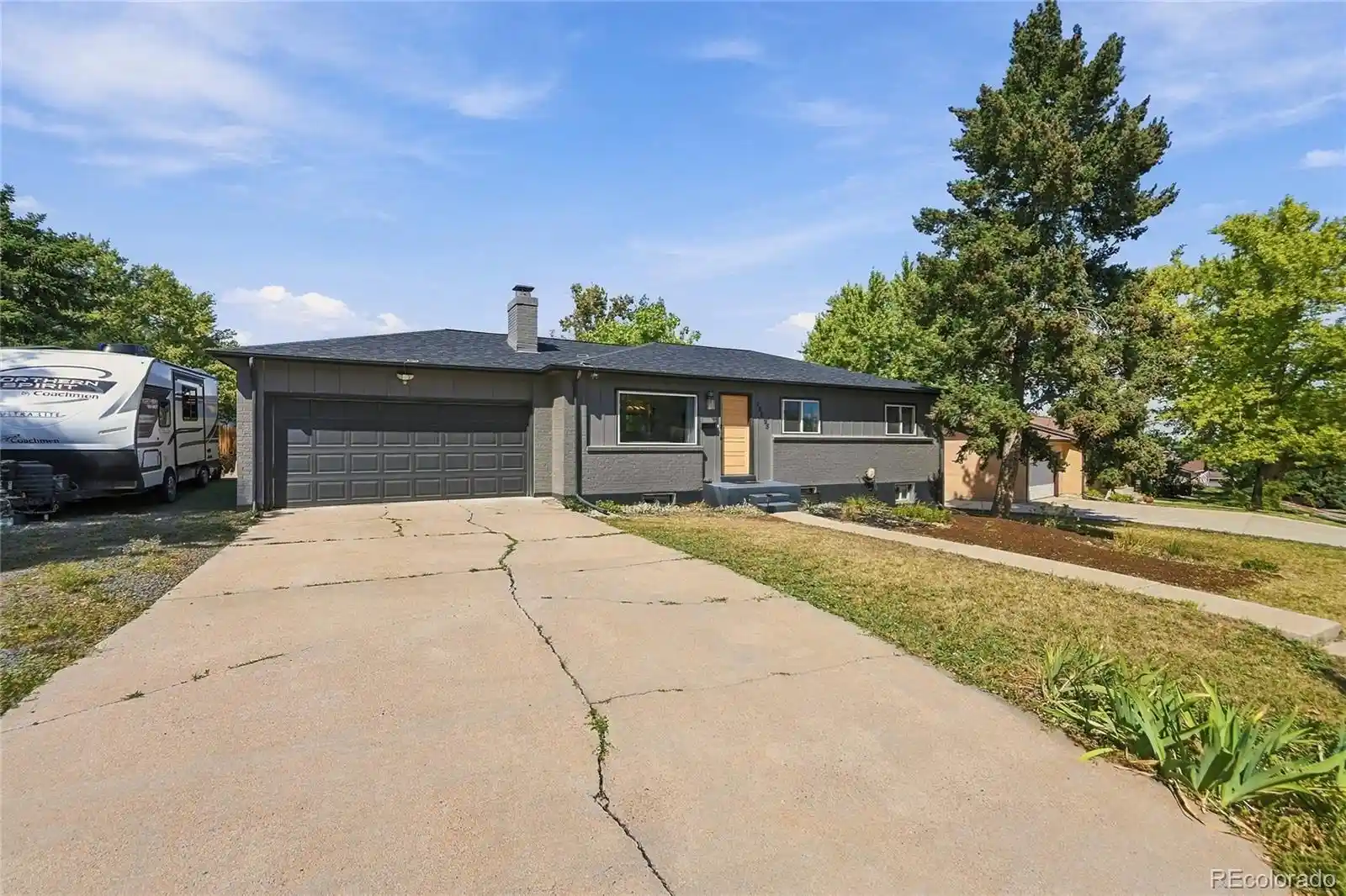 Photo 3 of Single family home for sale at 12295 W Ohio Pl, Lakewood, CO 80228 | MLS# 9725212 | Listing updated on 2026-10-24