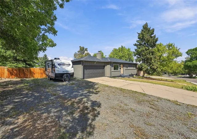 Photo 3 of Single family home for sale at 12295 W Ohio Pl, Lakewood, CO 80228 | MLS# 9725212 | Listing updated on 2026-10-08