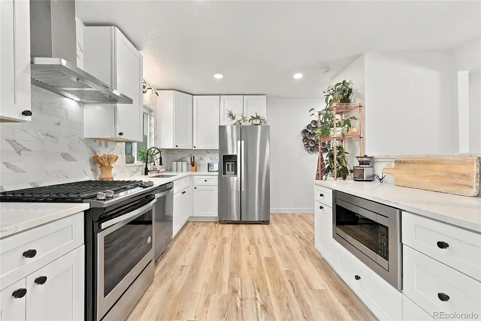 Photo 1 of Single family home for sale at 12295 W Ohio Pl, Lakewood, CO 80228 | MLS# 9725212 | Listing updated on 2026-10-24