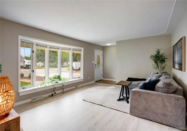 Photo 4 of Single family home for sale at 12762 Woodland Dr, Longmont, CO 80504 | MLS# 7114589 | Listing updated on 2026-09-24