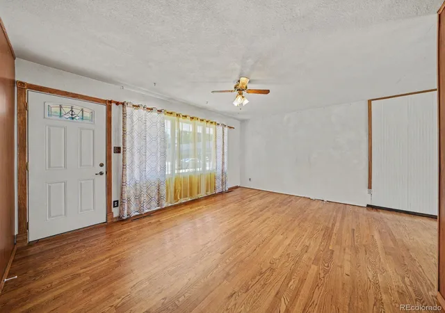 Photo 1 of Single family home for sale at 32 Dudley Ave, Colorado Springs, CO 80909 | MLS# 3219497 | Listing updated on 2026-09-23