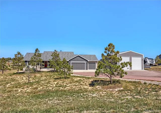 Photo 2 of Single family home for sale at 37507 Tarie Trl, Elizabeth, CO 80107 | MLS# 3582518 | Listing updated on 2026-09-27