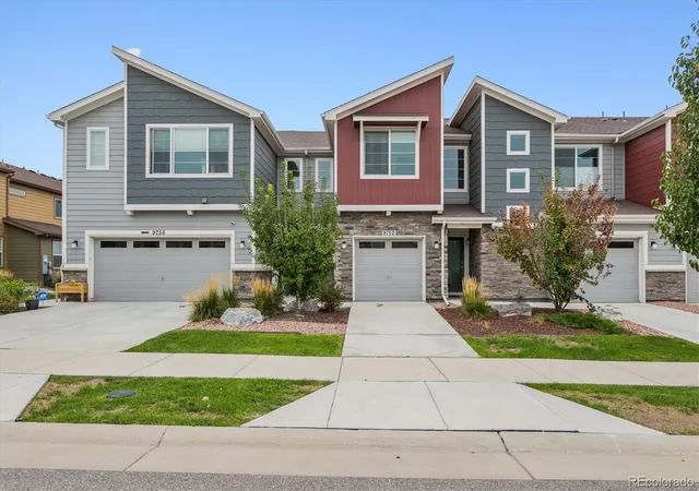 Townhouse for sale at 9752 Ash Ln, Thornton, CO 80229 | MLS# 9129424