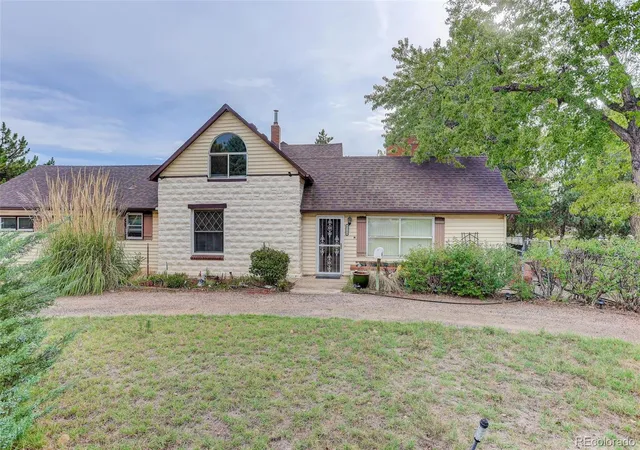 Photo 2 of Single family home for sale at 6264 S Prince St, Littleton, CO 80120 | MLS# 6877229 | Listing updated on 2026-09-25